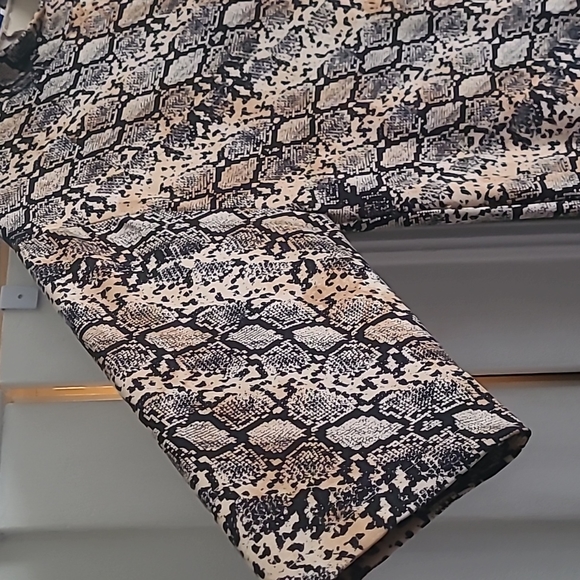 Zara python print dress - Picture 2 of 2